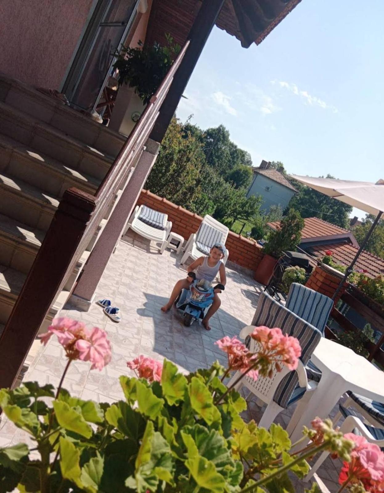 Apartament Jezero Arandelovac Zewnętrze zdjęcie